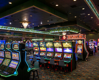 "Feel the Magic" Στο Club Hotel Casino Loutraki - Ένα Μαγικό Ταξίδι Τύχης και Διασκέδασης