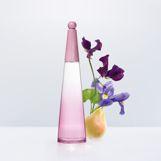 Issey Miyake: 