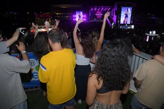 Οι Thievery Corporation μεταμόρφωσαν την Πλατεία Νερού σε πολυπολιτισμικό dancefloor