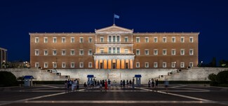 Νέος φωτισμός ανάδειξης στο Μέγαρο της Βουλής και του μνημείου του Αγνώστου Στρατιώτη: Βιωσιμότητα, τεχνολογία και αισθητική σε ισορροπία 