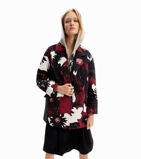 Desigual: «Μας αρέσει να είμαστε διαφορετικοί»