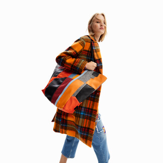 Desigual: «Μας αρέσει να είμαστε διαφορετικοί»