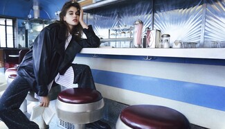 DKNY: Οι ιστορίες της Νέας Υόρκης και η Kaia Gerber πρωταγωνιστούν στη νέα καμπάνια