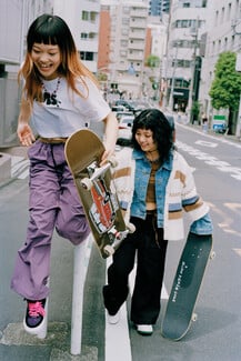 Vans Upland: Το παπούτσι που έγινε συνώνυμο της street κουλτούρας από τα 00s μέχρι σήμερα