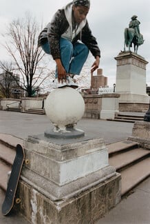 Vans Upland: Το παπούτσι που έγινε συνώνυμο της street κουλτούρας από τα 00s μέχρι σήμερα