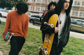 Vans Upland: Το παπούτσι που έγινε συνώνυμο της street κουλτούρας από τα 00s μέχρι σήμερα