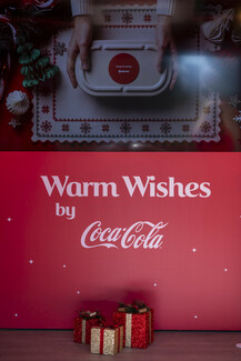 Η Coca-Cola ενώνει τις δυνάμεις της με το «Μπορούμε» για να φτάσει η μαγεία των Χριστουγέννων σε όσους έχουν ανάγκη
