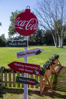 Η Coca-Cola ενώνει τις δυνάμεις της με το «Μπορούμε» για να φτάσει η μαγεία των Χριστουγέννων σε όσους έχουν ανάγκη