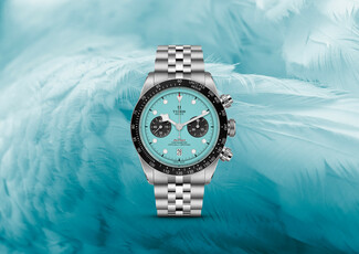 Flamingo Blue: Μια ξεχωριστή και δυναμική επιλογή της Tudor για τους λάτρεις των χρονογράφων