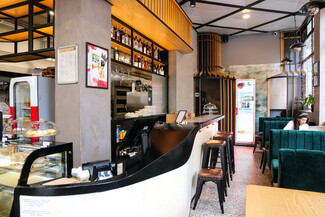 Breadman: Προζυμένιο ψωμι, μοναδικό brunch και φουρνιστά panini στη γειτονιά του Παγκρατίου