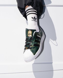 “adidas Originals x Vassia Kostara”: Τα adidas Originals συνεργάστηκαν με τη Βάσια Κωσταρά σε ένα Super Limited, Special drop