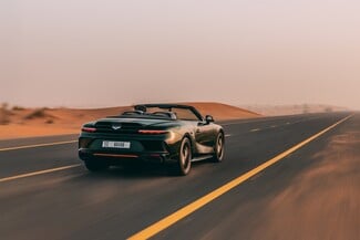 Η αίσθηση ελευθερίας της Bentley Batur Convertible