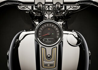 Harley-Davidson Fat Boy Gray Ghost: 35 χρόνια ιστορίας σε μία συλλεκτική έκδοση