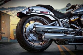 Harley-Davidson Fat Boy Gray Ghost: 35 χρόνια ιστορίας σε μία συλλεκτική έκδοση
