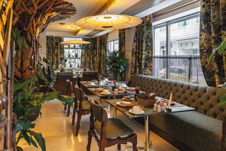 NEW Hotel Art Lounge & Lobby Bar: Το Art Lounge και το Lobby Bar, τα δύο εστιατόρια του NEW Hotel, ανανεώνουν μενού και διάθεση, και υποδέχονται το καλοκαίρι