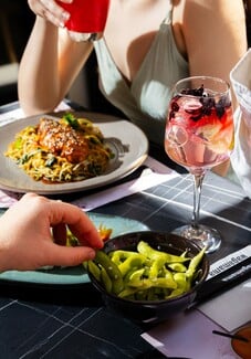 Hanami είναι η γιορτή, wagamama είναι ο προορισμός