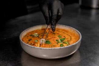Labros Restaurant: Ζήστε μια ξεχωριστή γαστρονομική εμπειρία με θέα τη θάλασσα