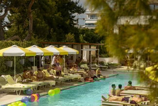 ΤΟ ACE HOTEL & SWIM CLUB ATHENS ΑΝΑΚΟΙΝΩΝΕΙ ΤΟ ΚΑΛΟΚΑΙΡΙΝΟ ΤΟΥ ΠΡΟΓΡΑΜΜΑ