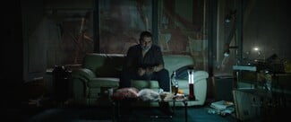 First Look: Η «ΣΠΑΣΜΕΝΗ ΦΛΕΒΑ» του Γιάννη Οικονομίδη έχει ημερομηνία κυκλοφορίας – Δείτε τα πρώτα stills
