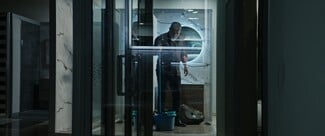 First Look: Η «ΣΠΑΣΜΕΝΗ ΦΛΕΒΑ» του Γιάννη Οικονομίδη έχει ημερομηνία κυκλοφορίας – Δείτε τα πρώτα stills