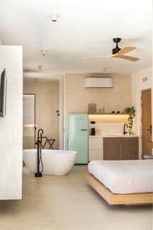 Ivy’s Natural Resort: Ένα καταφύγιο από πέτρα, ξύλο και ηρεμία στην καρδιά της Τήνου