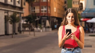 Avis Car Sharing: Mια νέα εποχή «πράσινης» και εύκολης μετακίνησης στην πόλη