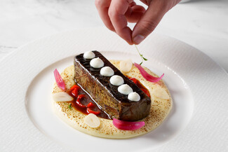 Level Up your Taste: Νέο καλοκαιρινό μενού στο Pasithea Rooftop Bar Restaurant 