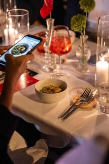 Red Nights by Campari x Pullman Club: Κλείσε θέση για μία βραδιά με signature γεύσεις & Campari cocktails 