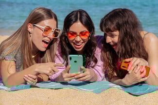 Καλοκαίρι με απεριόριστα data; Challenge accepted με Nova 5G και Unlimited All