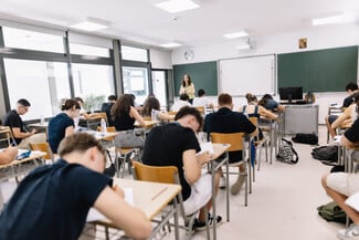Ελληνική Οικονομική Ολυμπιάδα: Ρεκόρ συμμετοχών και για πρώτη φορά, ένα κορίτσι τερμάτισε πρώτο