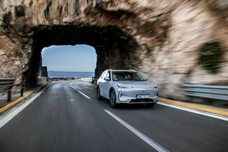 Το Geely EX50 ξεχωρίζει με τον δικό του τρόπο