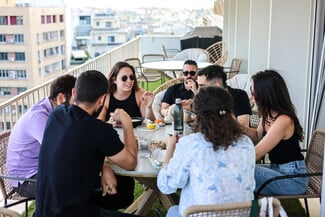 Πώς η Up Hellas αλλάζει τα δεδομένα των εταιρικών παροχών στην Ελλάδα