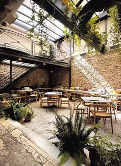 Kalimeres Bistro: Σκορπίζει θετικά vibes και σερβίρει νόστιμα πιάτα
