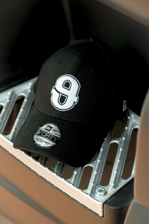 NEW ERA x ΛΕΞ | “Θ”: Ένα καπέλο για την πόλη, την κουλτούρα και την ιστορία