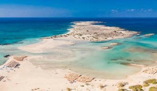 This is living: Η Corona κλείνει τα 100 και γιορτάζει με έναν μεγάλο διαγωνισμό 