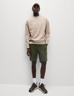 "Short shorts": Η M&S παρουσιάζει τη νέα συλλογή ανδρικών σορτς