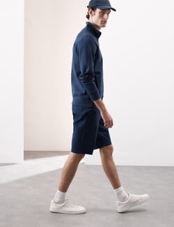 "Short shorts": Η M&S παρουσιάζει τη νέα συλλογή ανδρικών σορτς