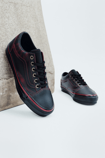 H Ολυμπιονίκης skateboarder Cocona Hiraki υπογράφει τα νέα Premium Old Skool της Vans