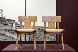 Η Stefanidou Tsoukala Gallery φέρνει στην Art Athina την εμβληματική καρέκλα Klismos