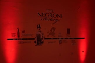 Μια βραδιά στα κόκκινα: Όσα ζήσαμε στο πάρτυ έναρξης του Negroni Week στο Campari Hotel 