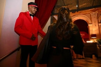Μια βραδιά στα κόκκινα: Όσα ζήσαμε στο πάρτυ έναρξης του Negroni Week στο Campari Hotel 