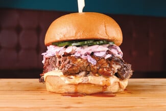 Po’ Boys: Καπνιστά κρέατα και American vibe που αλλάζουν όσα ήξερες για το μπέργκερ