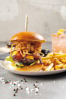 TGI Fridays™: Μπέργκερ που φέρνουν το αυθεντικό American flavor στην Αθήνα
