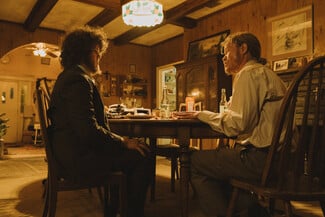 Έμα Στόουν και Τζέσι Πλέμονς σε ψυχολογικό μπρα ντε φέρ υπό την επίβλεψη του Γιώργο Λάνθιμου