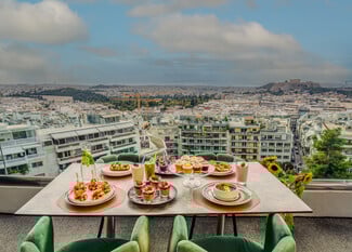 Sunday Friends & Family Brunch: Οι Κυριακές αποκτούν ξανά γεύση και χρώμα