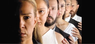 Το Θέατρο Γκλόρια παρουσιάζει πέντε παραστάσεις που εξερευνούν τον άνθρωπο, την αλήθεια και θέτουν ερωτήματα για την ίδια τη ζωή