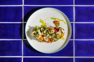 Bottomless Brunch + Βeats: Το νέο στέκι του Σαββατοκύριακου στη Γλυφάδα