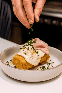 Brunch με αστέρια Michelin: Ο Λευτέρης Τσούγκας φέρνει το πιο ιδιαίτερο pop-up brunch των Κυριακών στο Brera