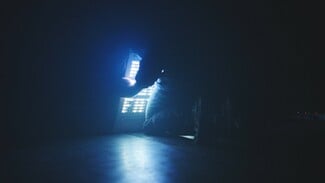 MIRfestival 2025 | Περιπέτειες σκηνής/εικόνας: Ένας κόσμος που συνταράζει την πόλη σιωπηλά και εκκωφαντικά