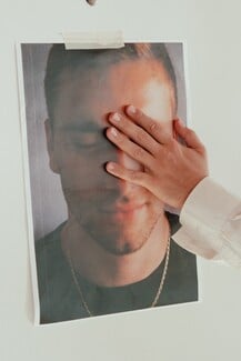 MIRfestival 2025 | Περιπέτειες σκηνής/εικόνας: Ένας κόσμος που συνταράζει την πόλη σιωπηλά και εκκωφαντικά